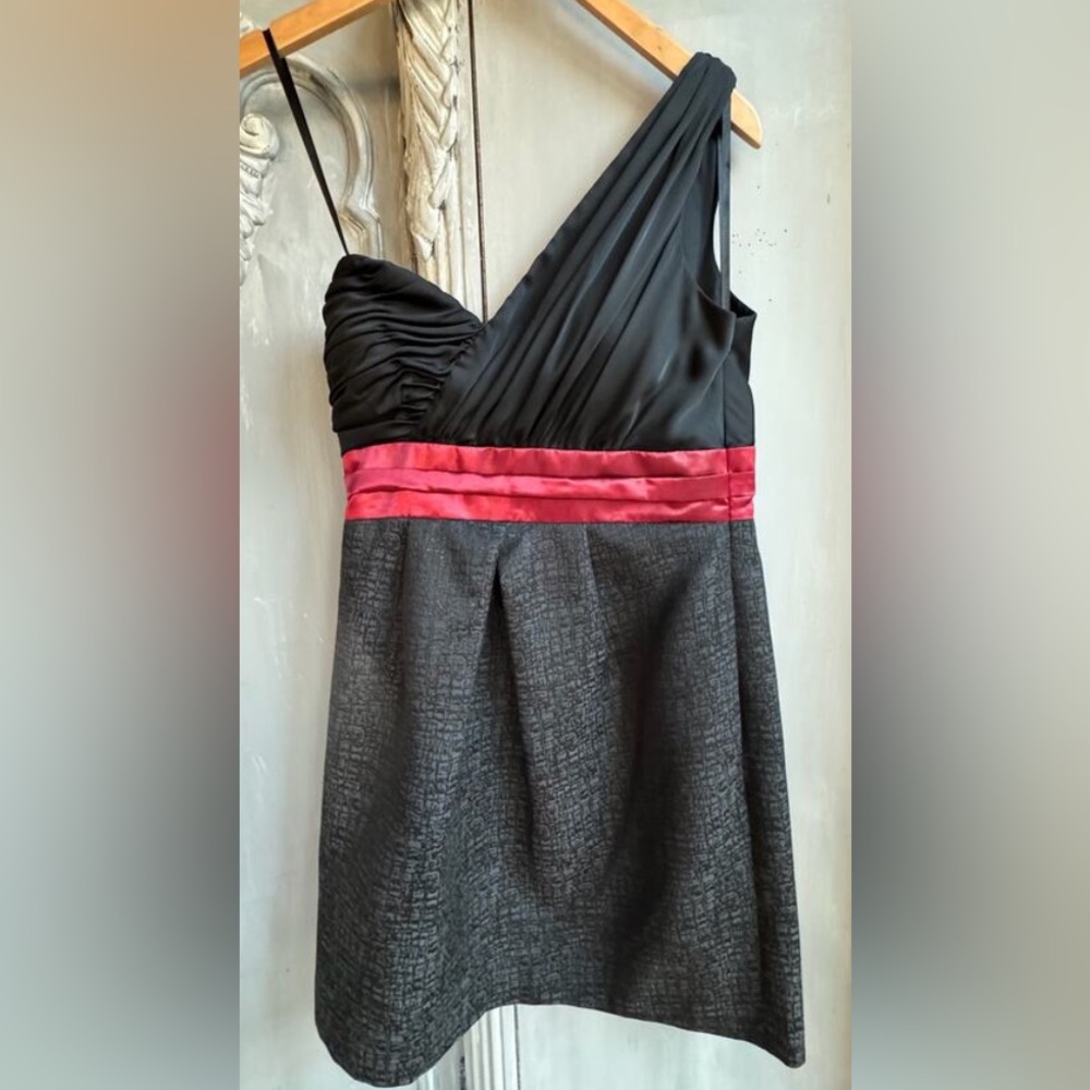Pleated Satin One Shoulder Textured Cocktail Dress Black Pink & Gray Mini Sz 6
